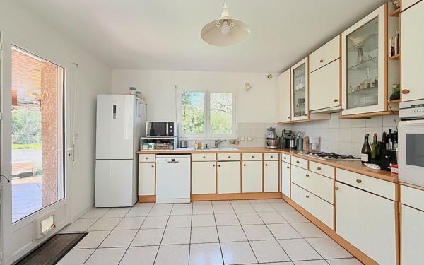 Maison à vendre    5 pièces • 185 m2 Tournefeuille