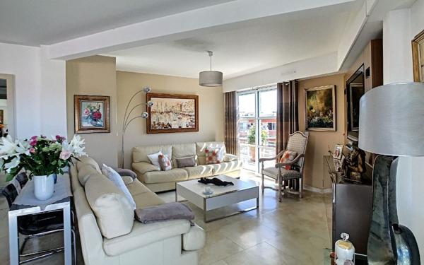 Appartement à vendre    4 pièces • 107,03 m2 Cagnes-sur-Mer