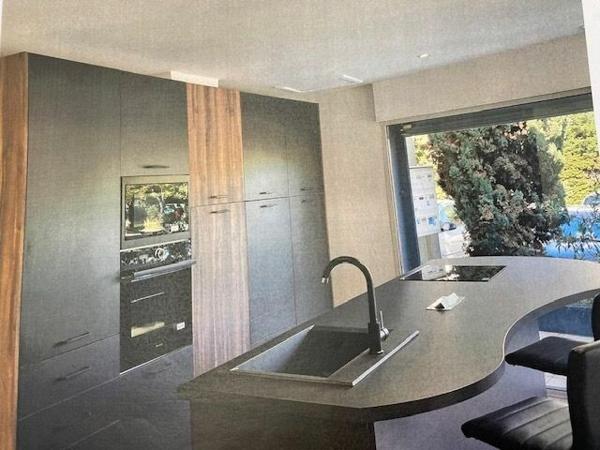 Maison à vendre    4 pièces •    Paulhan