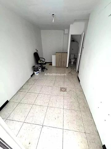 Location Local commercial 1 pièces 18 m2 à Aubagne