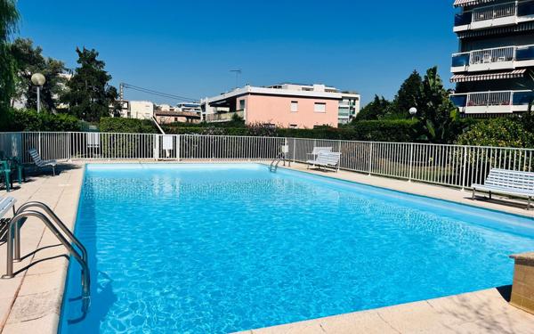 Appartement à louer    2 pièces • 55,23 m2 Cagnes-sur-Mer