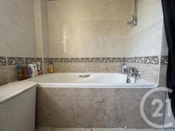 Appartement F4 à vendre  4 pièces - 62,84 m 2   SARCELLES  - 95