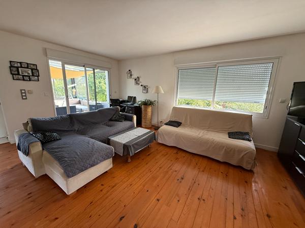 Maison familiale atypique, plein Sud, avec gîte, Plestin-Les-Grèves.