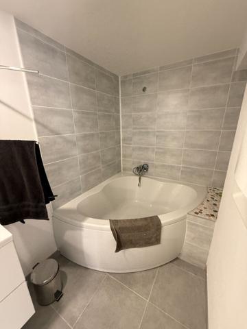 Maison familiale atypique, plein Sud, avec gîte, Plestin-Les-Grèves.