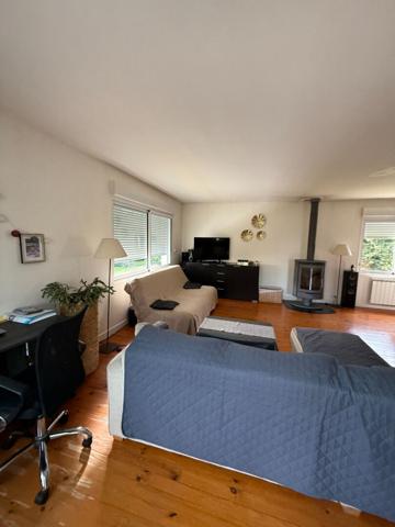 Maison familiale atypique, plein Sud, avec gîte, Plestin-Les-Grèves.