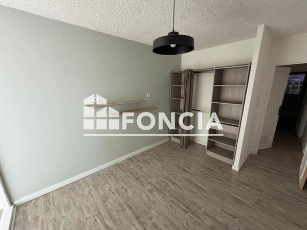 Location Appartement 4 pièces 83.81 m² - 17 RUE BEAUMARCHAIS Cenon 33150