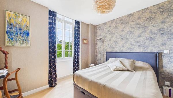 APPARTEMENT DE CHARME DANS UN CHÂTEAU — JARDIN PRIVATIF & ÉLÉGANCE HISTORIQUE