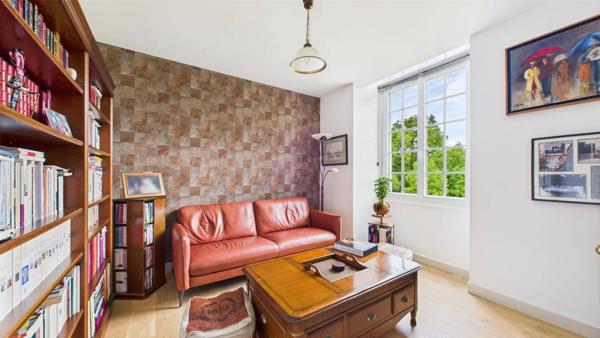 APPARTEMENT DE CHARME DANS UN CHÂTEAU — JARDIN PRIVATIF & ÉLÉGANCE HISTORIQUE