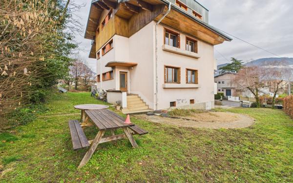 Appartement à vendre    4 pièces • 90,20 m2 La Ravoire