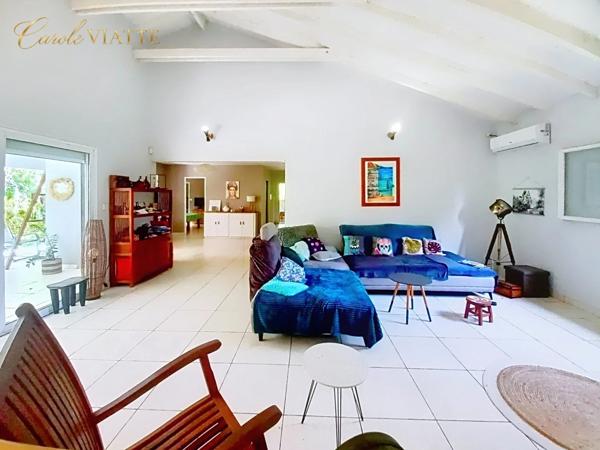 VILLA T5 & MAISON T3, PISCINE, A VENDRE ABYMES proche GOSIER et CHU