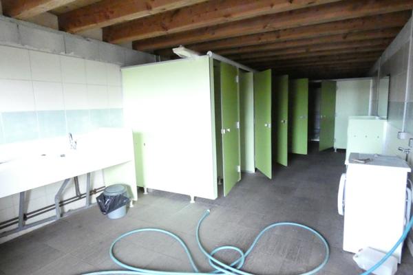 GRANDE PROPRIETE 1.5 HECTARE, VASTE DEPENDANCE,PISCINE COUVERTE, Saint-Mamet-la-Salvetat (15220)