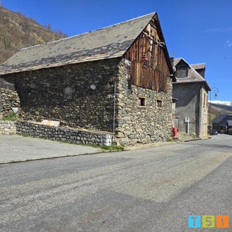 Grange de caractère à rénover entièrement – 180 m² – Gouaux-de-Larboust
