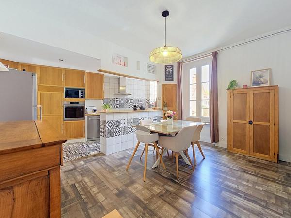 Maison à Cholet, 49300 - 5 pièces 137m²