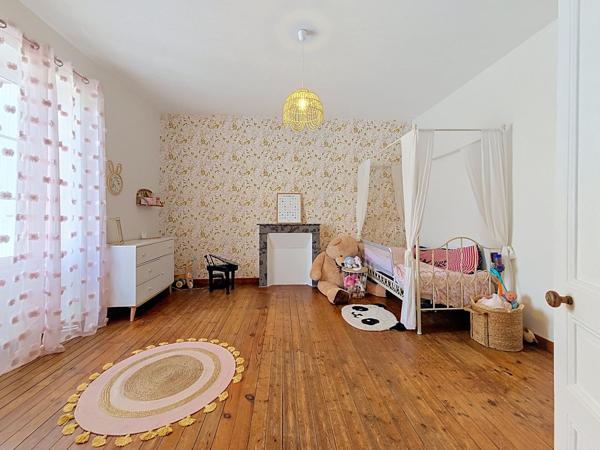 Maison à Cholet, 49300 - 5 pièces 137m²