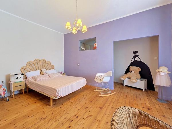Maison à Cholet, 49300 - 5 pièces 137m²