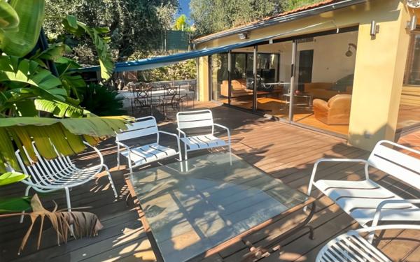 Maison à vendre    10 pièces • 250 m2 Golfe Juan - Vallauris