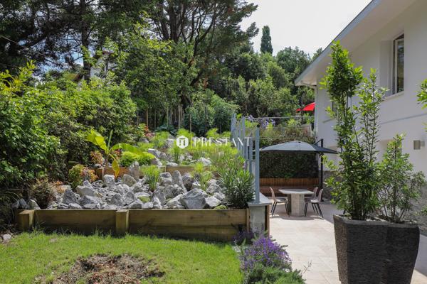 ARITXA – REMARQUABLE MAISON A LOUER AVEC JARDIN ET PISCINE – 10 PERSONNES, BIARRITZ