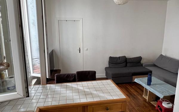 Appartement à vendre    2 pièces • 31,30 m2 Saint-Ouen