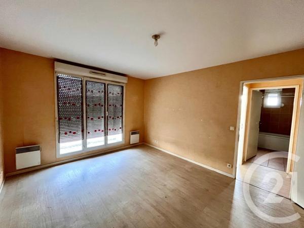 Appartement F2 à vendre  2 pièces - 42,20 m 2   COURCOURONNES  - 91