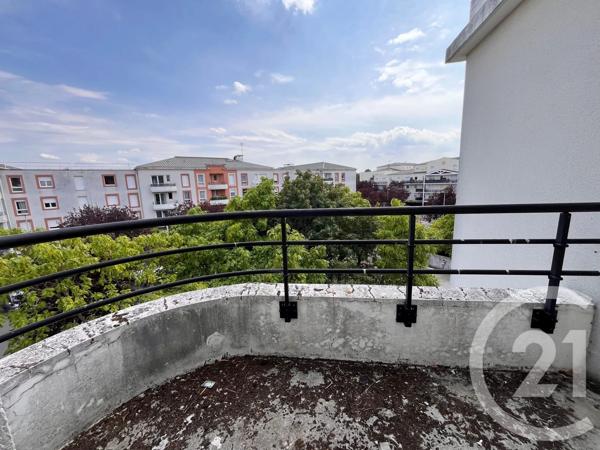 Appartement F2 à vendre  2 pièces - 42,20 m 2   COURCOURONNES  - 91