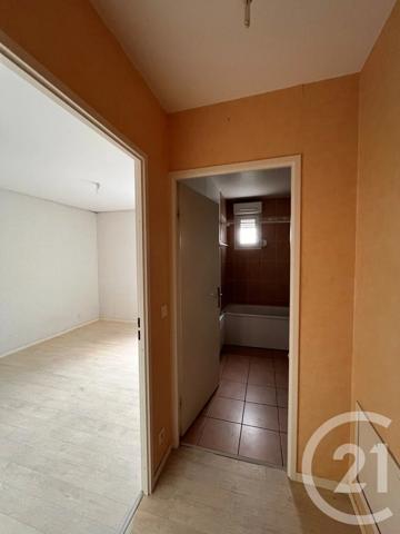 Appartement F2 à vendre  2 pièces - 42,20 m 2   COURCOURONNES  - 91