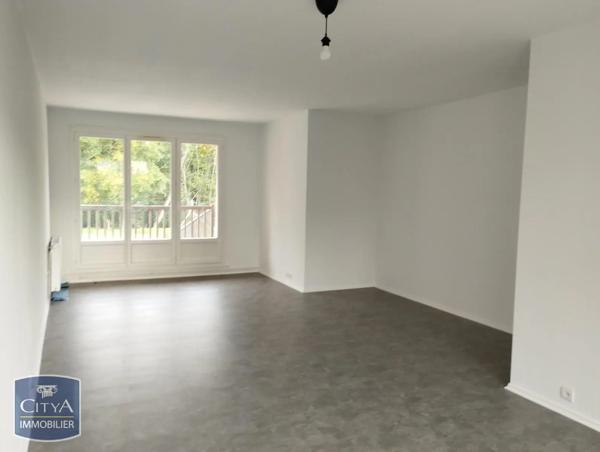 Maison à louer 6 pièces 140m² Saint-Gervais-la-Forêt (41350)