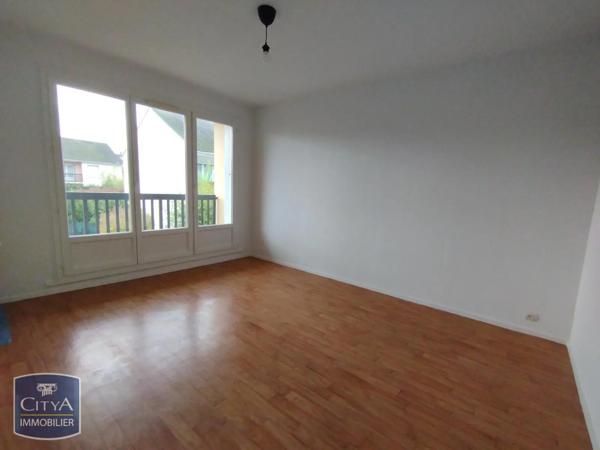 Maison à louer 6 pièces 140m² Saint-Gervais-la-Forêt (41350)