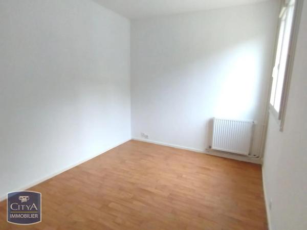 Maison à louer 6 pièces 140m² Saint-Gervais-la-Forêt (41350)