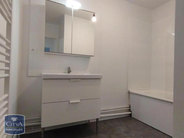 Maison à louer 6 pièces 140m² Saint-Gervais-la-Forêt (41350)
