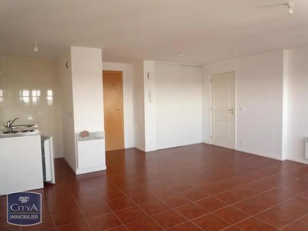 Appartement à louer 2 pièces 52.25m² Lanester (56600)