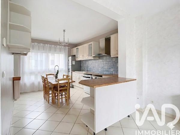 Maison à vendre 10 pièces 233 m² Antony