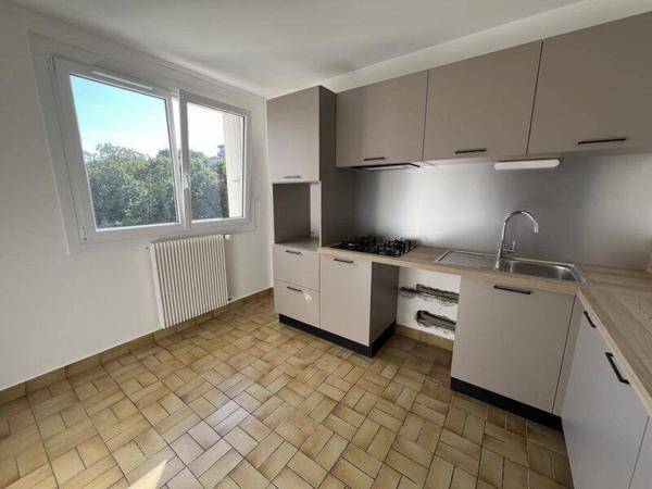 Appartement 3 pièces                                        - 44300 Nantes - PONT DU CENS Réf : 12177