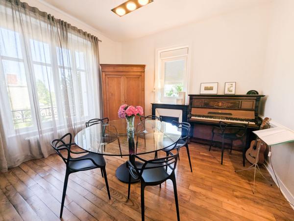 Ploërmel Centre – L’Authentique & Généreuse Maison De Maître 268 m² – Jardin Intime 1900 m²