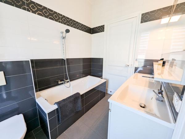 Ploërmel Centre – L’Authentique & Généreuse Maison De Maître 268 m² – Jardin Intime 1900 m²