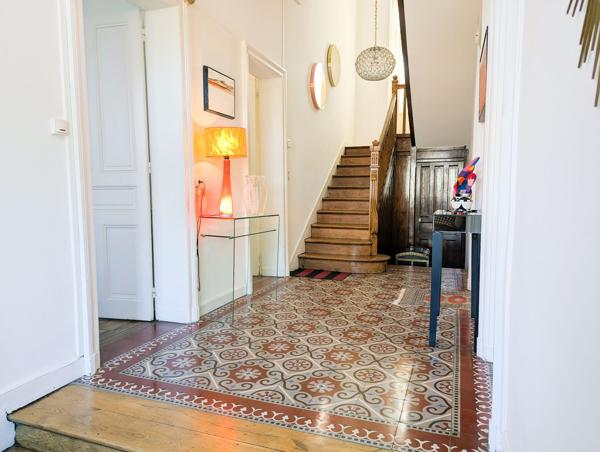 Ploërmel Centre – L’Authentique & Généreuse Maison De Maître 268 m² – Jardin Intime 1900 m²