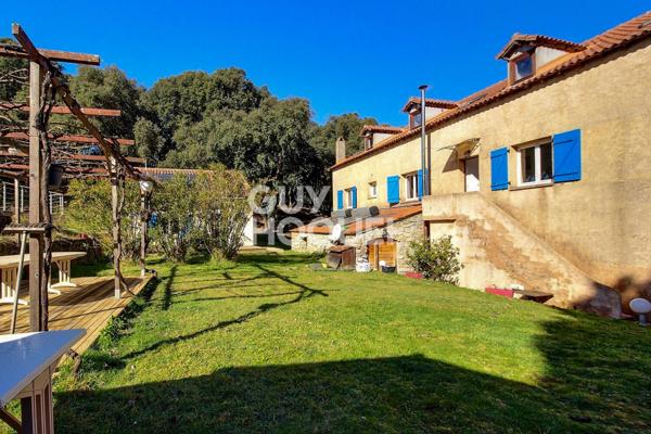 Ensemble immobilier (Corse du Sud)