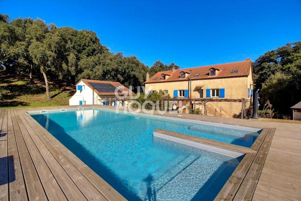 Ensemble immobilier (Corse du Sud)