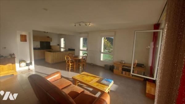 ST -FERJEUX APPARTEMENT DERNIER ETAGE-TERRASSE