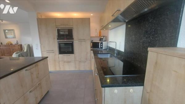 ST -FERJEUX APPARTEMENT DERNIER ETAGE-TERRASSE