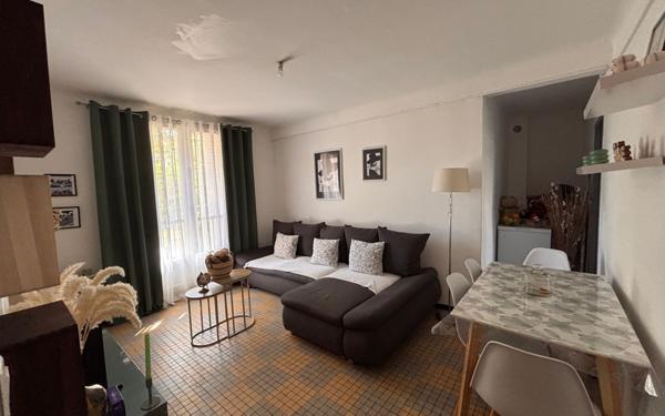 Appartement à vendre    3 pièces • 47,51 m2 Marseille 14