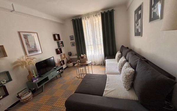 Appartement à vendre    3 pièces • 47,51 m2 Marseille 14