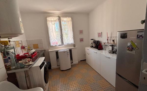 Appartement à vendre    3 pièces • 47,51 m2 Marseille 14