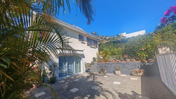 Le Tampon 14ème : Votre Oasis de Verdure aux Portes des Commodités !