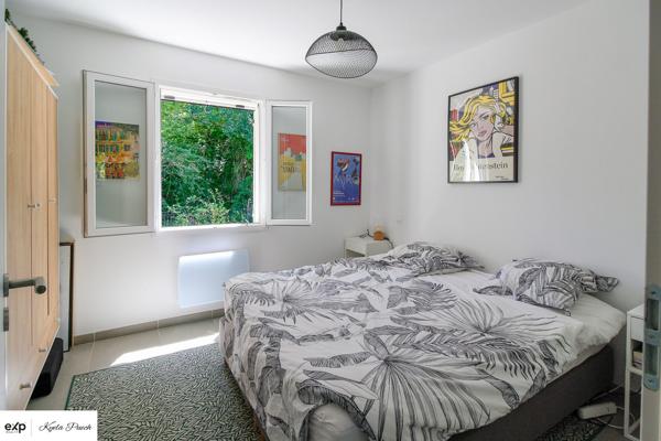 Une maison récente, connectée et économe, où chaque équipement a été pensé pour votre confort et pour maîtriser durablement vos dépenses énergétiques.