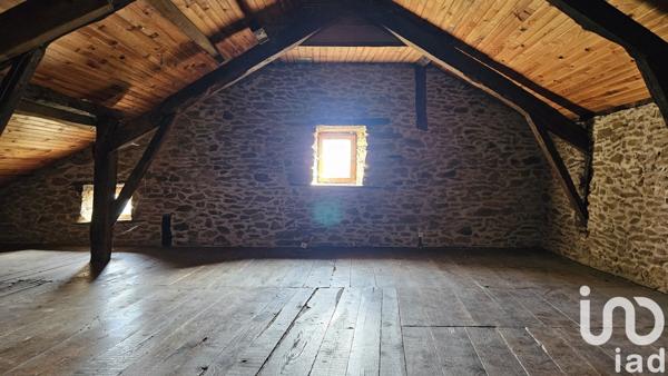 Maison de campagne 4 pièces de 135 m² à Boisset (15600)