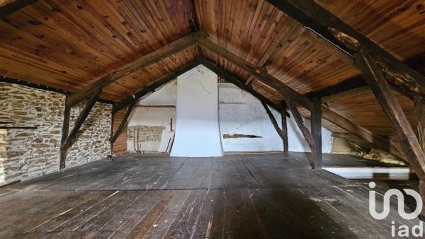 Maison de campagne 4 pièces de 135 m² à Boisset (15600)