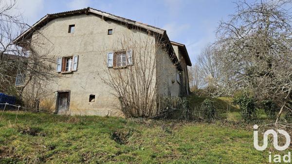 Maison de campagne 4 pièces de 135 m² à Boisset (15600)