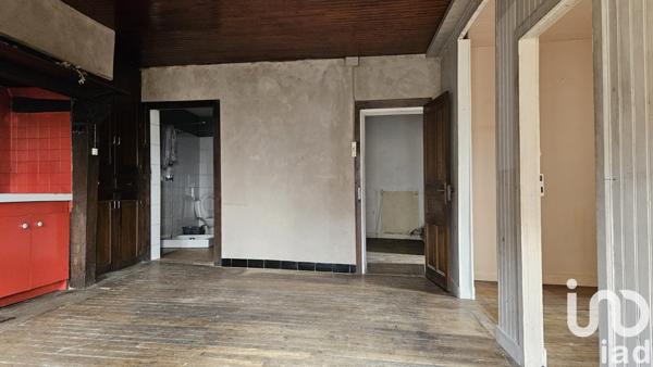 Maison de campagne 4 pièces de 135 m² à Boisset (15600)