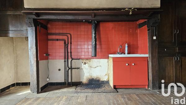 Maison de campagne 4 pièces de 135 m² à Boisset (15600)