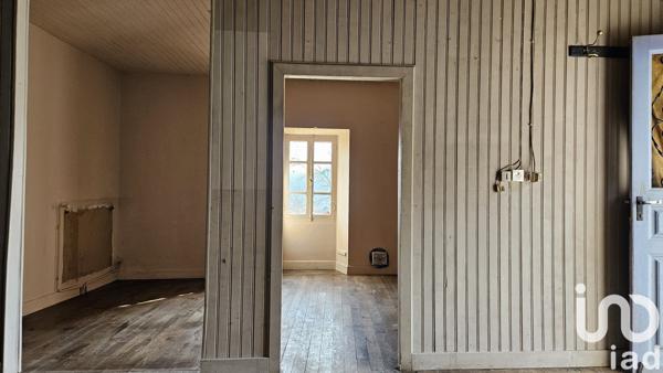 Maison de campagne 4 pièces de 135 m² à Boisset (15600)